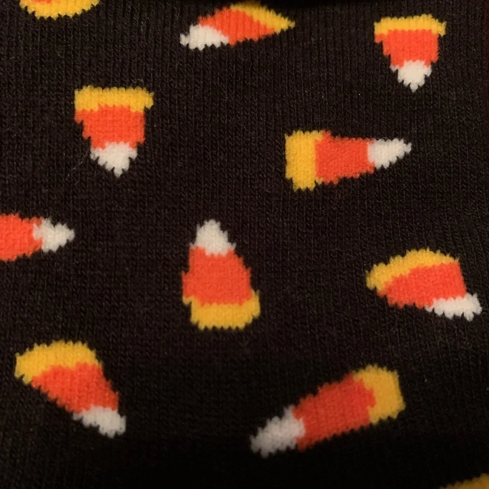 2 Pairs Halloween Socks, Fits Shoe Size 4-10